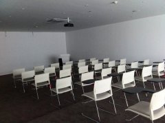<b>嘉定办公室装修中常用地毯的种类与特点</b>