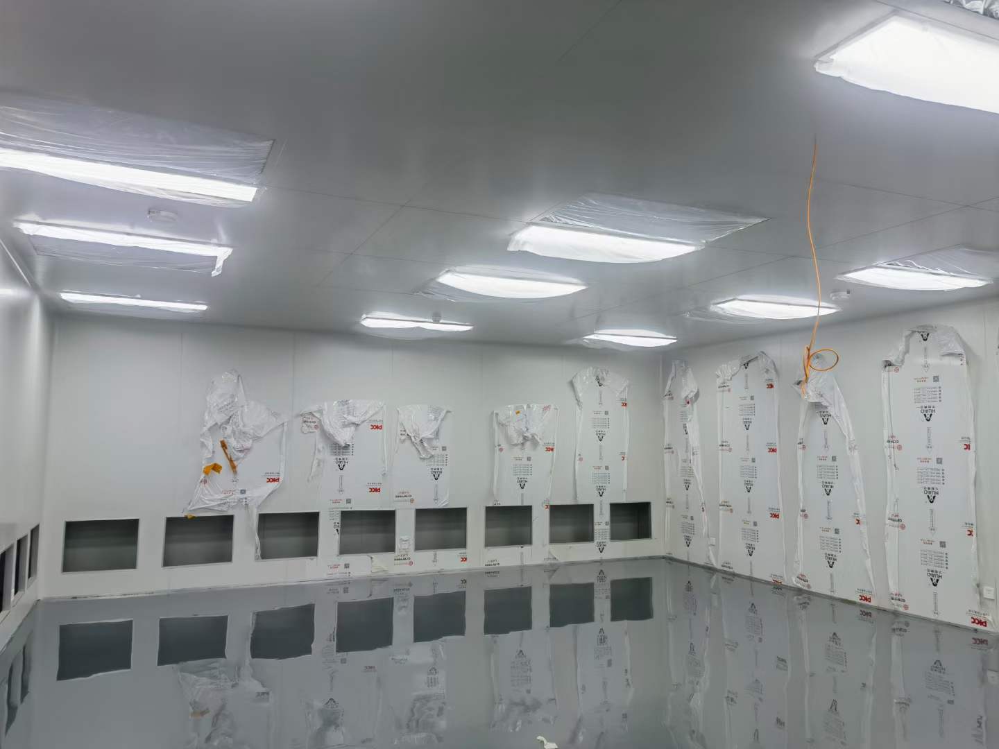 千级洁净室装修施工图片